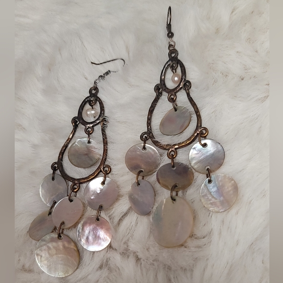 Statement Shell Earrings - Picture 4 of 9
